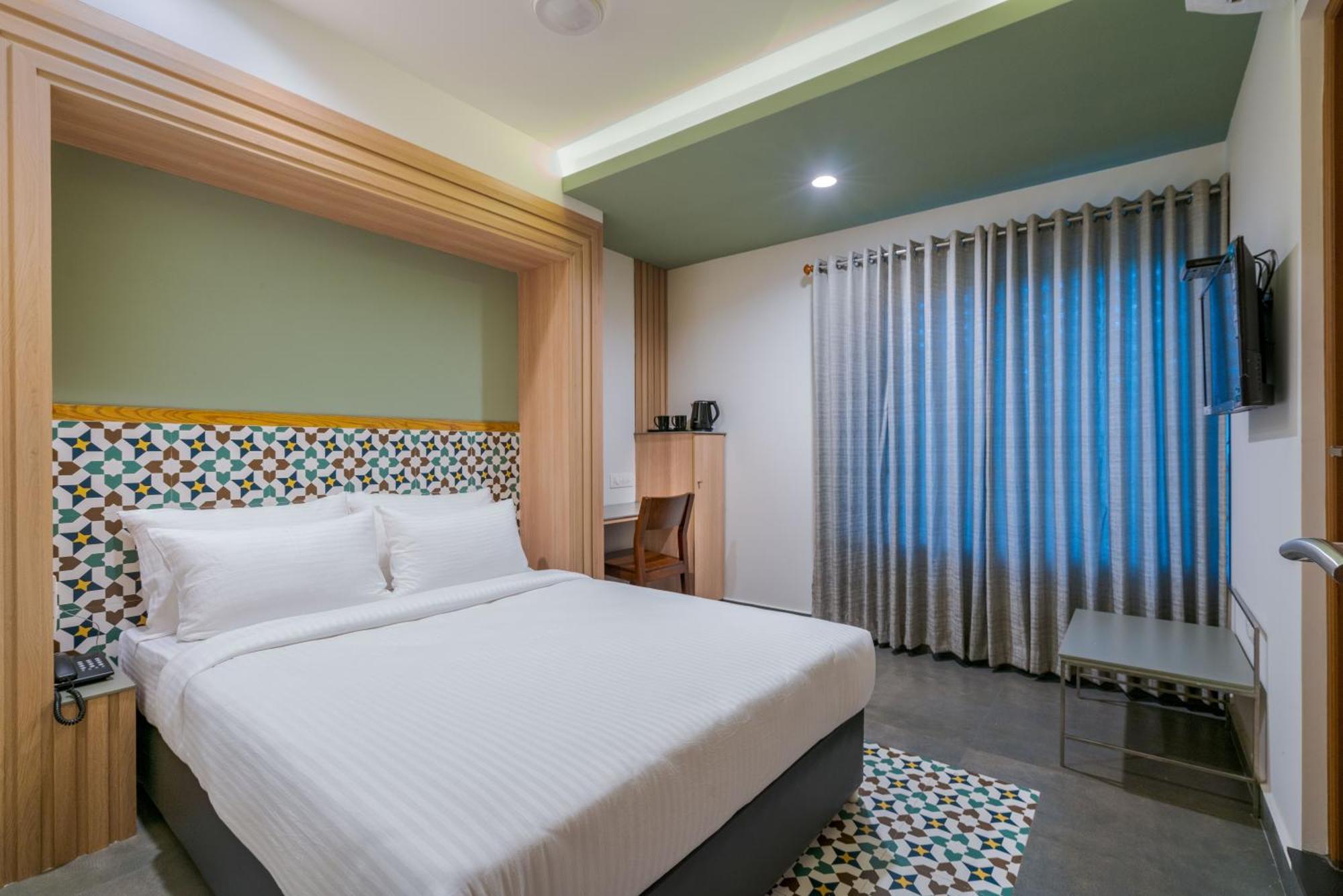 Aryaas Regent Hotel Kochi ภายนอก รูปภาพ