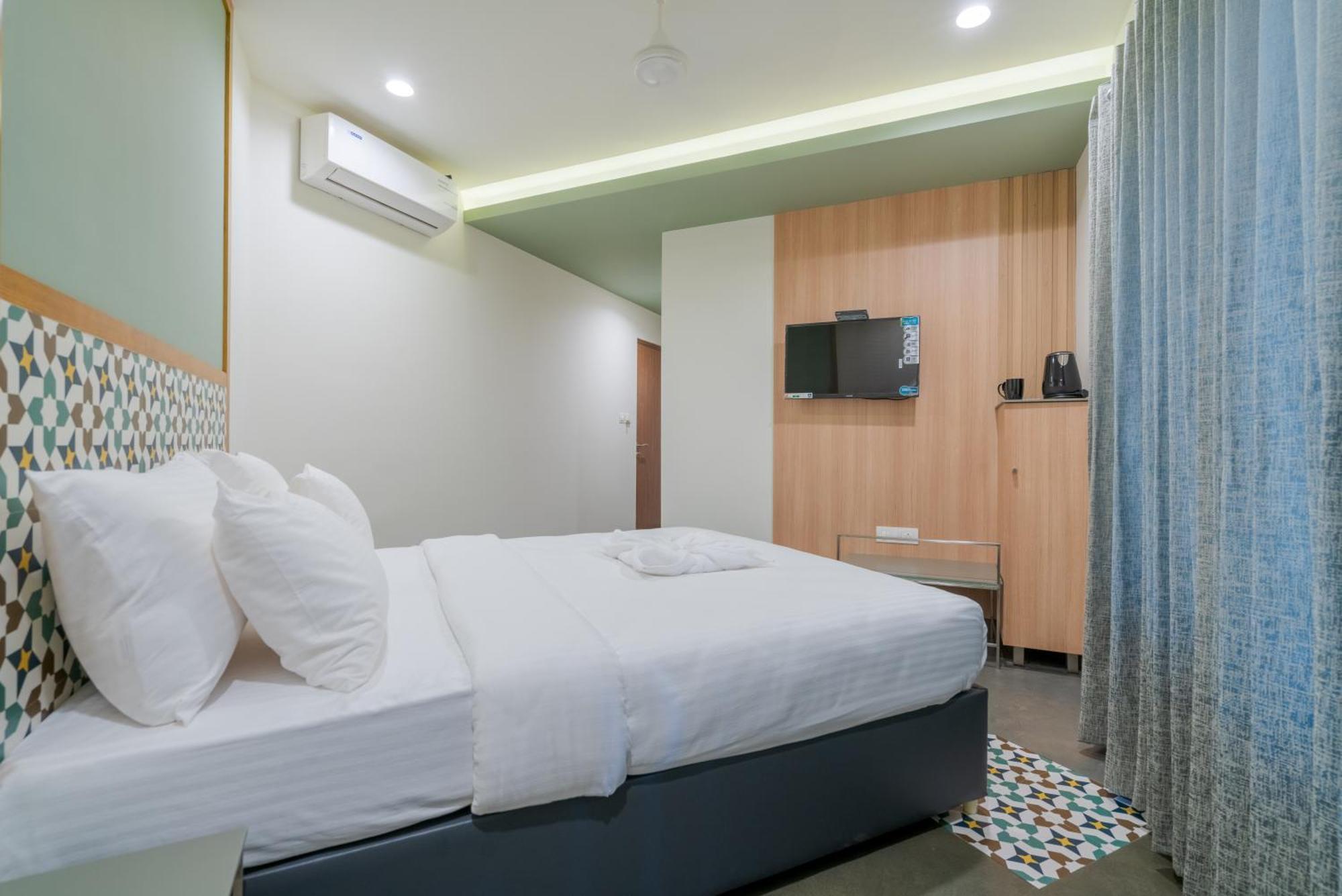 Aryaas Regent Hotel Kochi ภายนอก รูปภาพ