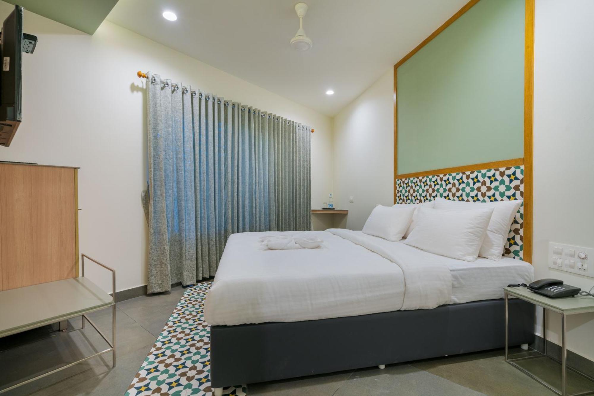 Aryaas Regent Hotel Kochi ภายนอก รูปภาพ
